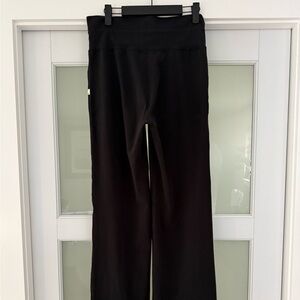 Vuori Wideleg Yoga Pants